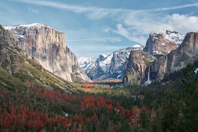Exploring America's 9 Most Scenic National Parks - The Ultimate Guide
